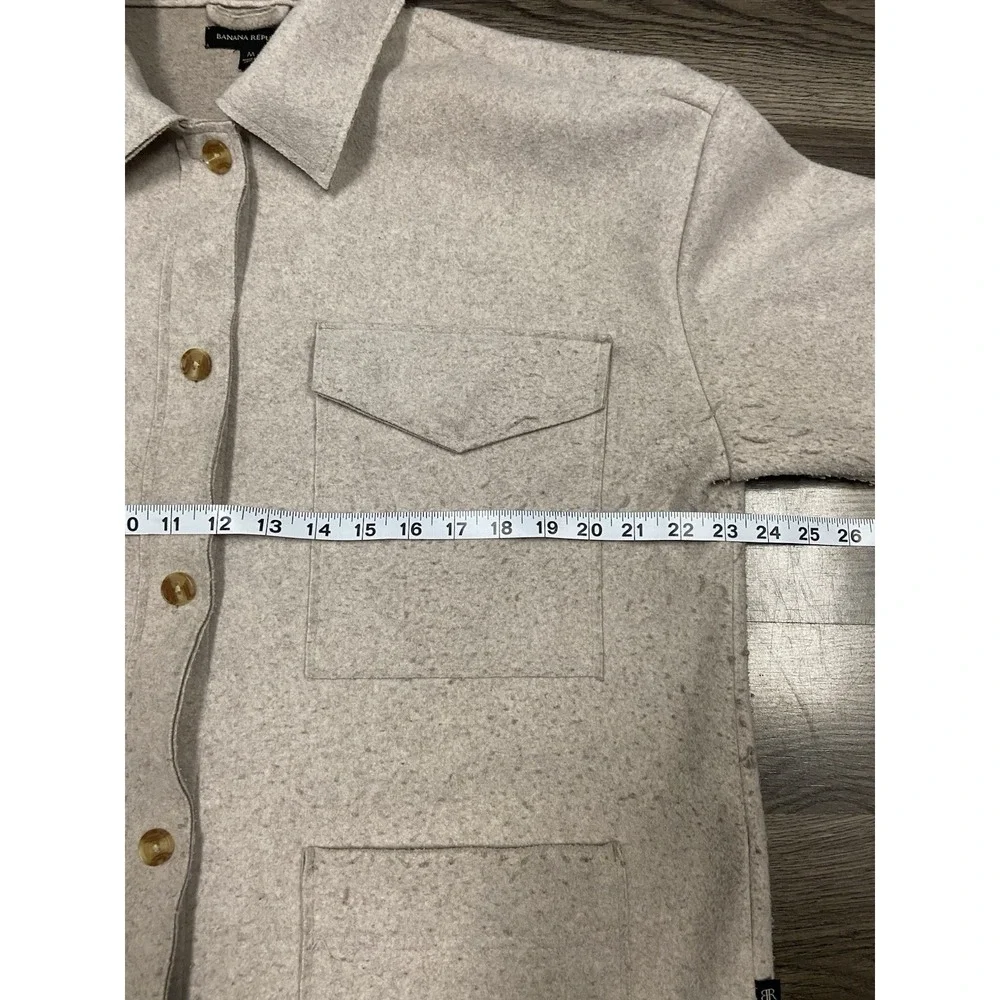 Banana Republic Chore Jacket Size Medium Beige Mid-Length‎ Button Front
